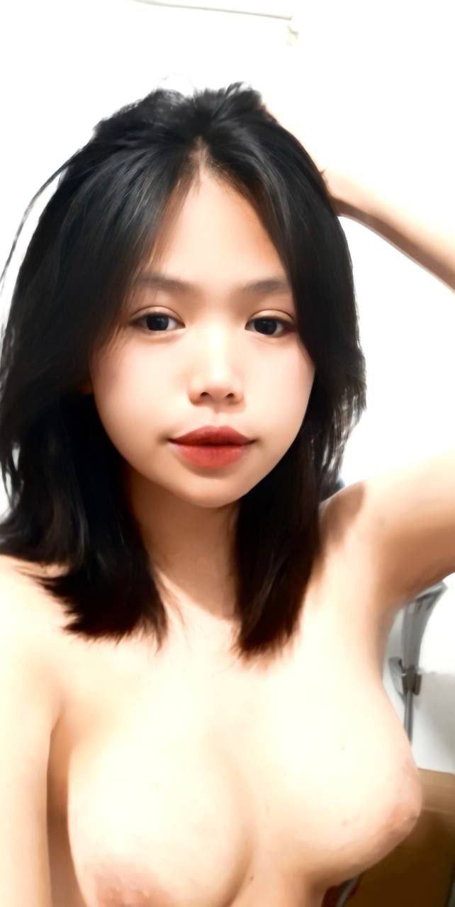 Con cặc to bắn ra, cho nó một cú bú cu cực khoái